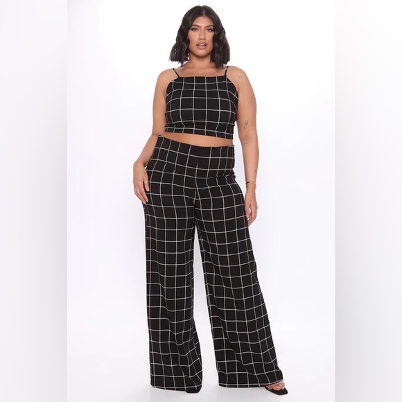 Take A Picture Pant Set - Picture 2 of 6